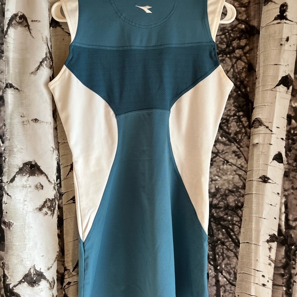 Diadora Tennis/Pickleball Dress -Medium - Picture 3 of 3